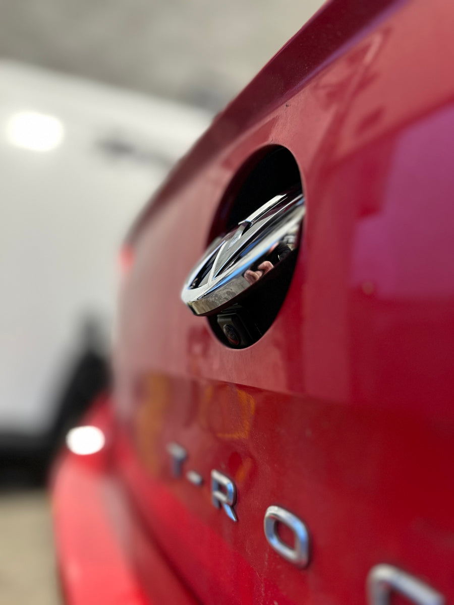 VW T-Roc 2016-2019 Reversing Camera Retrofit – Yorkshire VWAG Retrofits ...